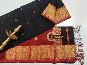 Maheshwari Black Tringle Buti Saree