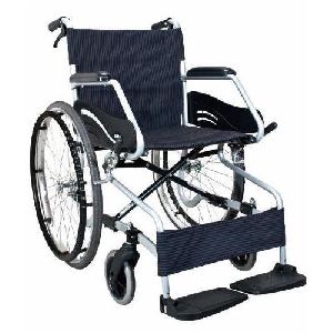 SM 100.3 F22 - Lightweight Manual Wheelchair