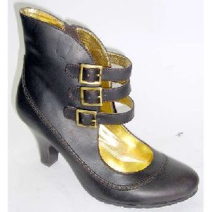 Ladies Ankle Strap Boots
