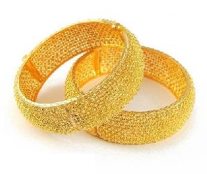 ladies gold bangles