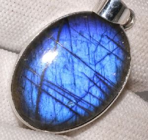 S112 Laboradite Pendant