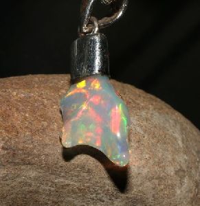 S166 Opal Pendant