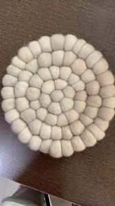 woolen ball coaster