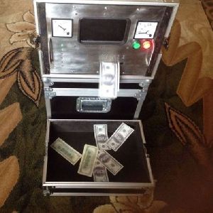 Money Cleaning Machine