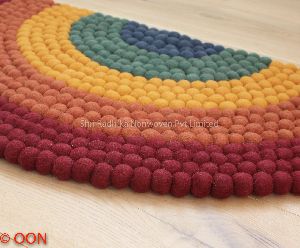 Pom Pom Felt