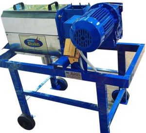 COW DUNG DEWATERING MACHINE AUTO