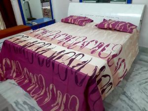 BED SHEET WITH TWO PILOW COVERS