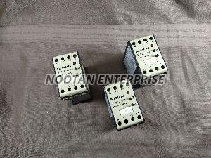 SIEMENS 3UN6 004 CONTACTOR 220 VAC