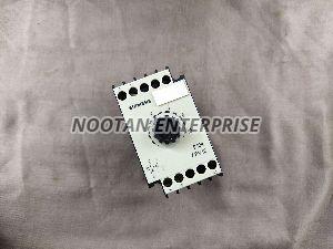 SIEMENS 7PV1210-1GG TIMER ON DELAY 0-10 SEC 220 VAC