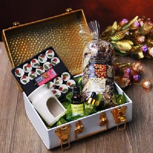 Gift Box Hamper Service