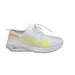 NIKE ZOOM RUN