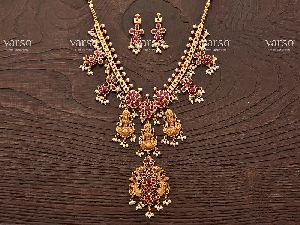 20323 Gold Antique Necklace