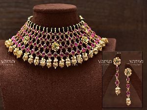 2061-240 Gold Antique Necklace