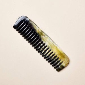 NATURAL HORN COMB FOR HAIR