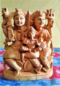 Wooden Shiv Parivar Statue