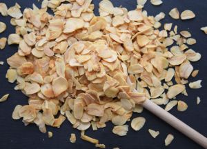 Dehydrated Garlic Flakes