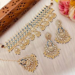 Kundan Choker Necklace Set