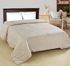 Cream Bed Comforter