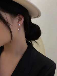 Rhinestone Elegant Lady Pearl Earrings