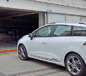 Klaus Semi-automatic Parking System