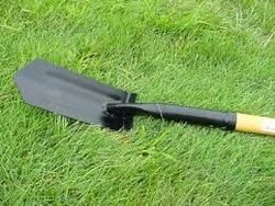 trenching shovel