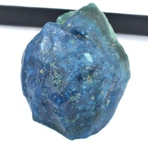 Blue sapphire rough stones