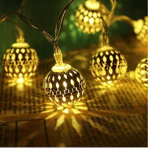 14 LED String Lights Plug-in Metal Ball