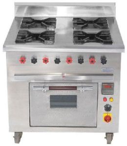 FOUR BURNER RANGE WITH OVEN GAS