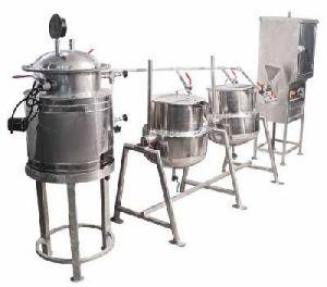 STEAM COOKING VESSELS WITH STEAM GENERATOR