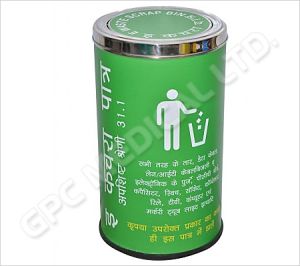 COLOUR CODING RECYCLE BINS