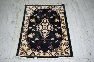 Hand Knotted Rugs