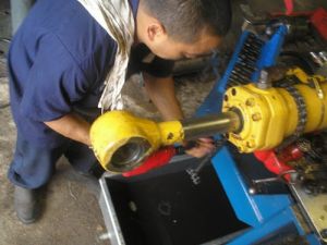 hydraulic cylinder repairing service