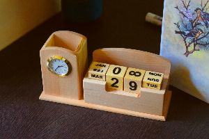 Block Calendar With Clock