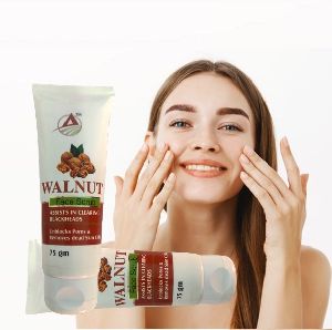 Apna Mart Walnut Face Scrub