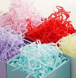 Colour shredded paper