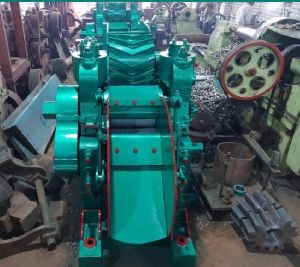 Jaggery Crusher Machine