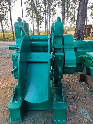 Jaggery Crusher Machine
