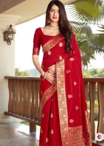 Latest Fancy Jacquard Fabrics Women's Saree