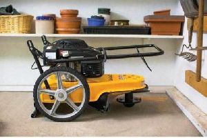 String Trimmer WST 100 Cub Cadet