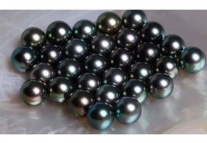 black tahitian pearls