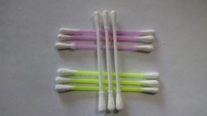 Plastic cotton bud