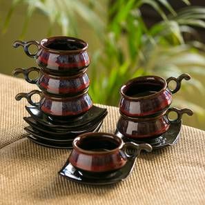 Tea Cups and Saucers Set