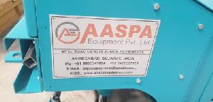 kerb casting machine