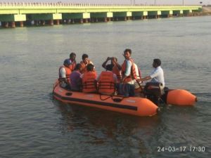 inflatable rescue boat