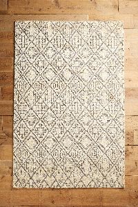 Hand Knotted Woolen Geomatric Design Carpet