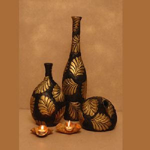 Leaf Design Pottery