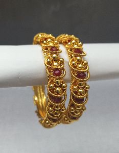 Red Crystal Oxidized Gold Plated Bangles