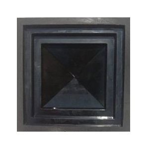 Diamond Pyramid Mold