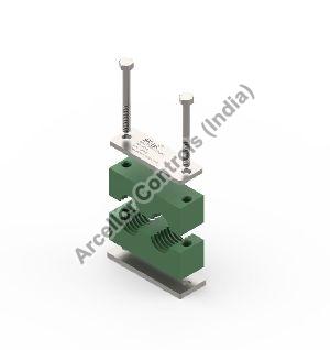 Double Port Pipe Clamp