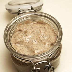 Walnut Face Scrub